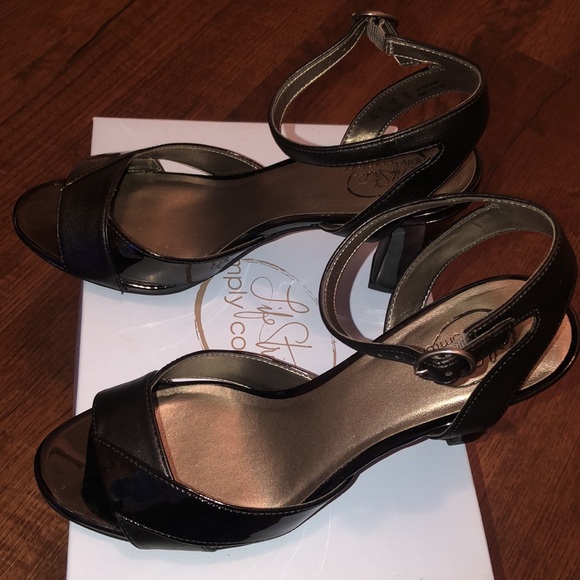 Cute black high heels - Picture 3 of 8